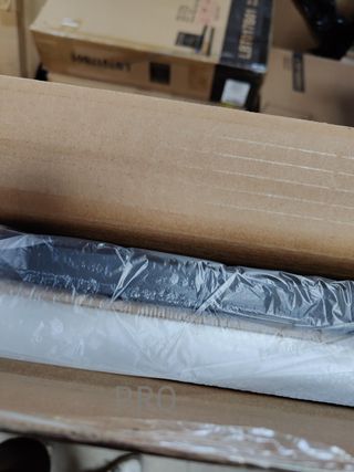 Mesa de bar alta cuadrada