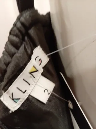 Vestido negro con lazo