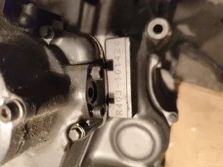 Motor Suzuki DR Big 800 SR42