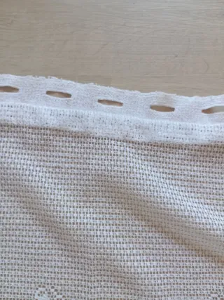 Cortina de encaje blanca