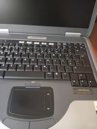 Portátil Compaq Presario 2100 512MB RAM