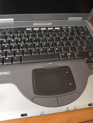Portátil Compaq Presario 2100 512MB RAM
