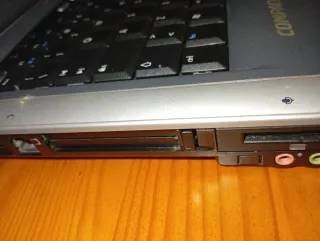 Portátil Compaq Presario 2100 512MB RAM