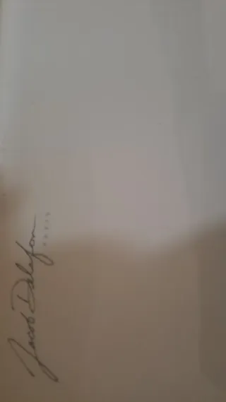 Lavabo de baño blanco con pedestal