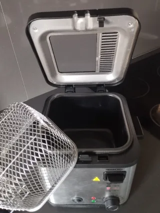 Mini freidora SilverCrest con set fondue