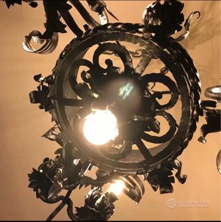 Lampadario ferro battuto vintage restaurato