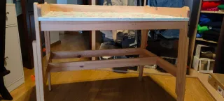 Mesa y sillas estudio infantil