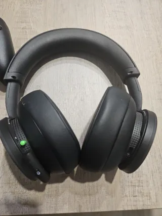 Xbox Series X 1TB + Mando y Auriculares