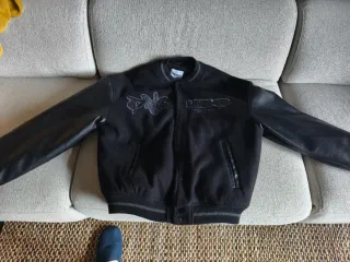 Chaqueta Bomber Bershka Talla S Negra