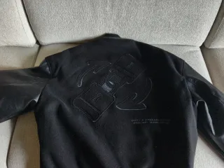 Chaqueta Bomber Bershka Talla S Negra