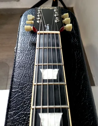 Vintage V100 Paradise Guitarra Eléctrica