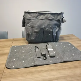 NUEVO A ESTRENAR. Bolso para carrito de bebé