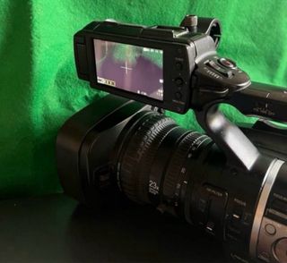 CAMARA PROFESIONAL HD JVC GY-HM600.