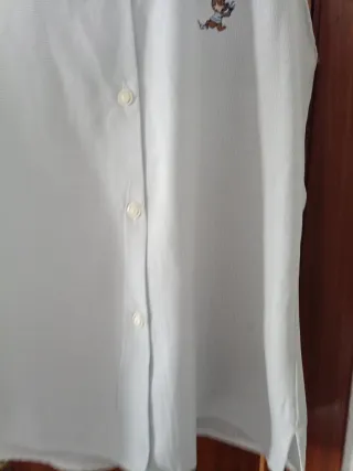 Chaleco blanco con dibujo de ratón