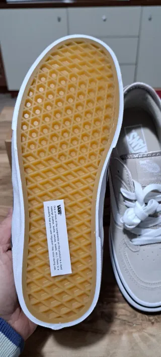 Scarpe Vans Beige e Bianche