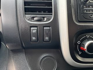 RENAULT TRAFIC 2.0DCI