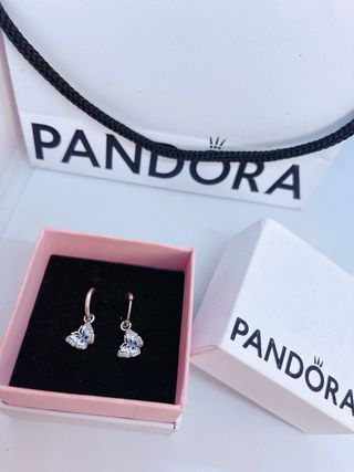 Pendientes pandora de aro mariposa azul