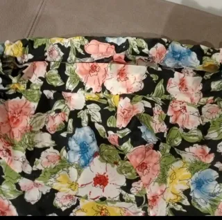 Pantalón estampado floral S