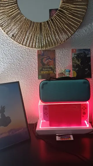 Nintendo Switch+2Juegos+Base Iluminada+caja origin