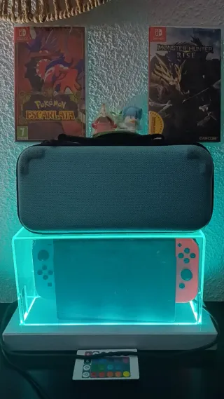 Nintendo Switch+2Juegos+Base Iluminada+caja origin