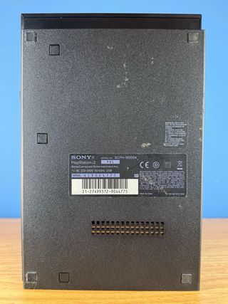 PlayStation 2 Slim Nera e controller