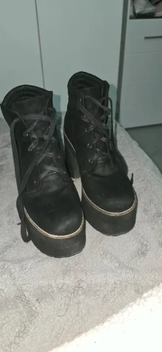 Botines plataforma terciopelo negros