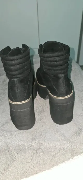 Botines plataforma terciopelo negros