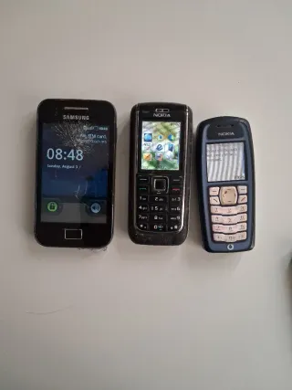 Lote de 5 telefonos antiguos