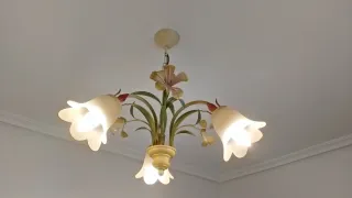 Lámpara de techo floral beige y verde