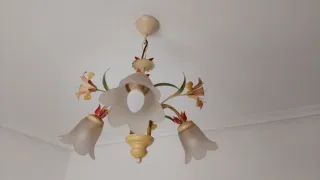 Lámpara de techo floral beige y verde