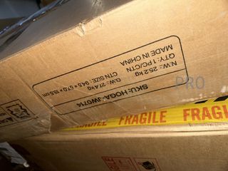 Mesa auxiliar cuadrada de madera