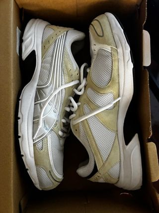 Zapatillas Puma Beige/Blanco Talla 47