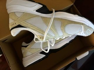 Zapatillas Puma Beige/Blanco Talla 47
