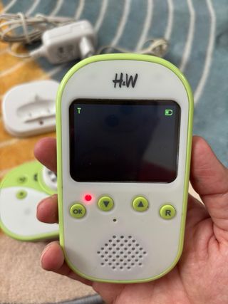 Vigilabebés H&W con infrarrojos