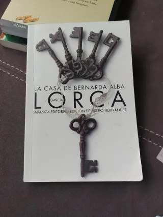 La casa de Bernarda Alba: Drama de mujeres en l...