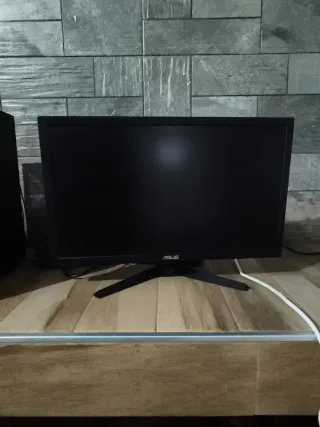 Ordenador Gaming con Monitor y Accesorios
