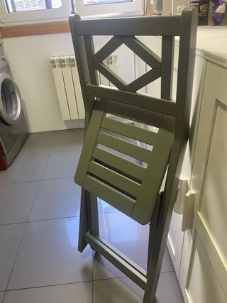 Sedia pieghevole Ikea in legno verde