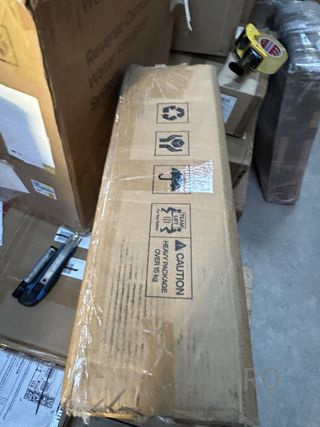 Mesa auxiliar cuadrada