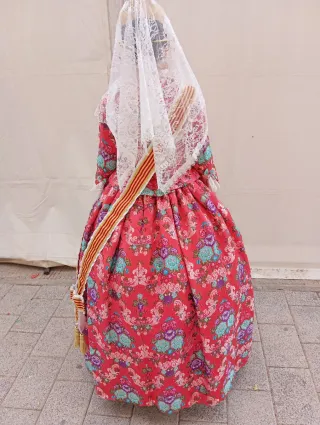 Traje de Fallera