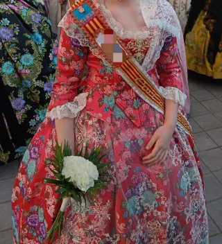 Traje de Fallera