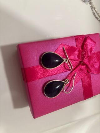 Pendientes lágrima negros y plateados