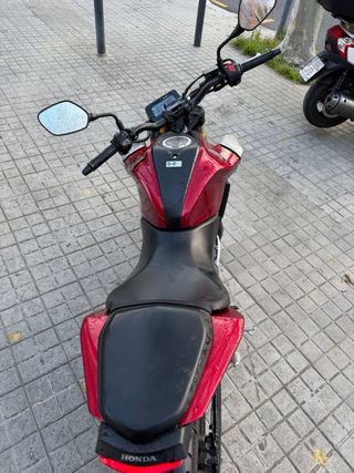 Honda CB125R Naked Negra/Roja
