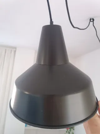 Lámpara de salón negra metal