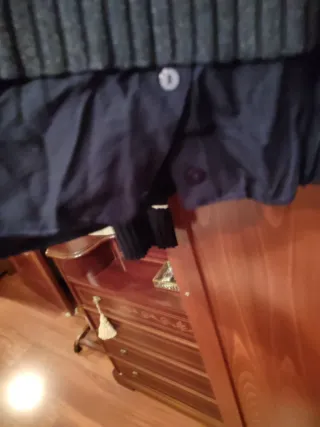 Jersey negro con lunares blancos