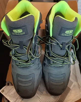 Botas de Seguridad T44 Scarpa Alta Dielectric