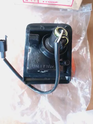 Intermitente Kawasaki GPX 600 trasero Izquierdo