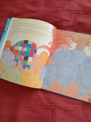 L'Elmer surt a fer un tomb