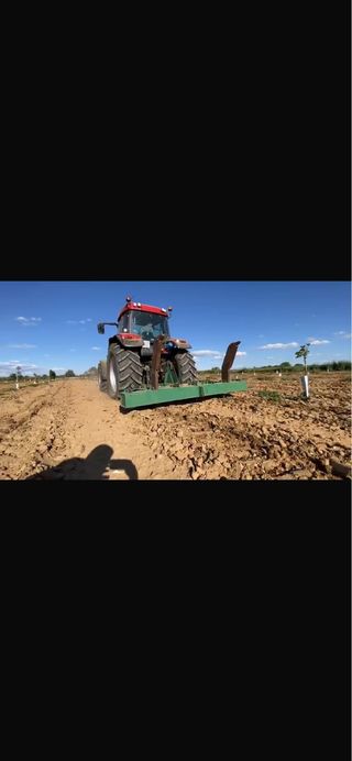 SERVICIOS AGRÍCOLAS DE TODO TIPO.