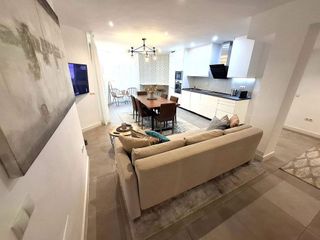 Piso en alquiler en Los Naranjos - Las Brisas en Marbella