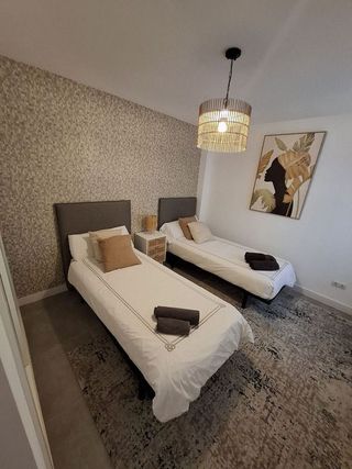 Piso en alquiler en Los Naranjos - Las Brisas en Marbella